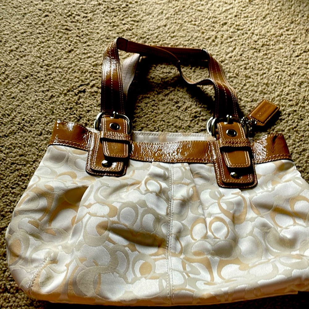 Used coach summer bag in white and tan and cream accent c’s